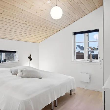 Vakantiehuis Svante - 600m From The Sea By Interhome Blokhus